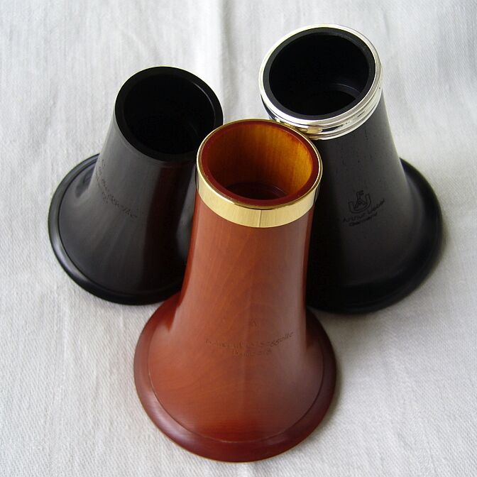 Becher: C (Grenadill), A (Buchsbaum), B (Grenadill) Foto 2015 © Achim Hohlfeld.