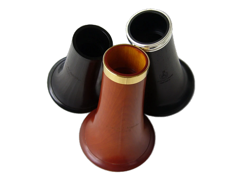 Becher: C (Grenadill), A (Buchsbaum), B (Grenadill) Foto 2015 © Achim Hohlfeld.